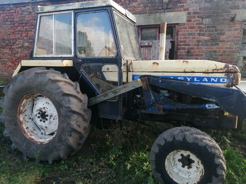 Leyland tractors for - parts,