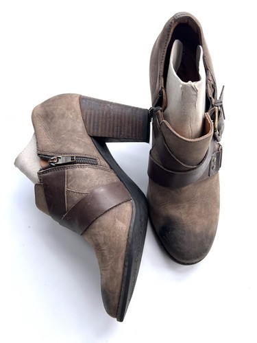 Clarks womens brown distressed - womens,