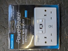 8X POWER BREAKER TWIN RCD SOCKETS