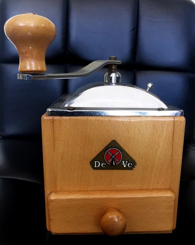Vintage wooden coffee - de, ve