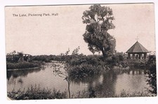 HULL POSTCARD - The Lake Pickering Park Hull Yorkshire - Valentines