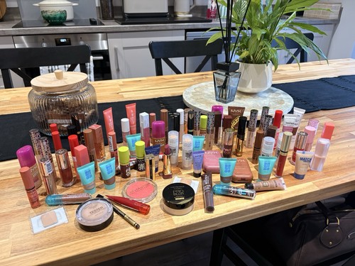 Make job lot - make, up