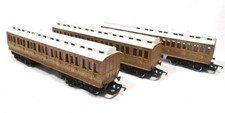 Rake of 3 x HORNBY LNER Teak