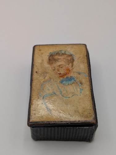 Antique rare painted snuff box - painted,