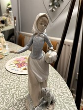 LLADRO Nao Girl with Dog and