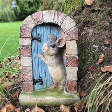 Mouse in doorway fairy door