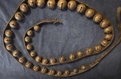 Antique sleigh bells strap - antique, 96"