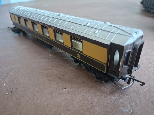 Pullman coach - 00,