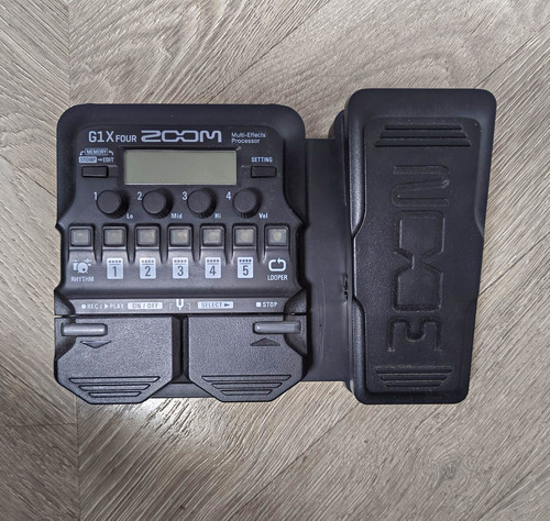 Zoom g1x four - four, digital