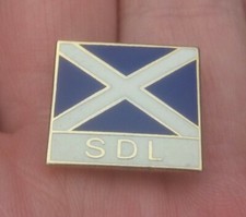 SCOTLAND HOOLIGAN FIRM PIN BADGE THE TARTEN ARMY RARE