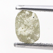 0.44 carat green color diamond