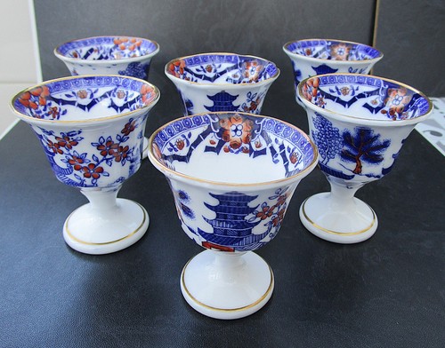 Royal worcester blue willow - worcester,