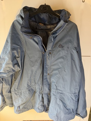 Low alpine woman pale - alpine, blue