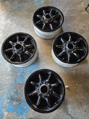Alloy wheels spoke for - 4,