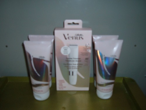 New braun gillette venus - new,