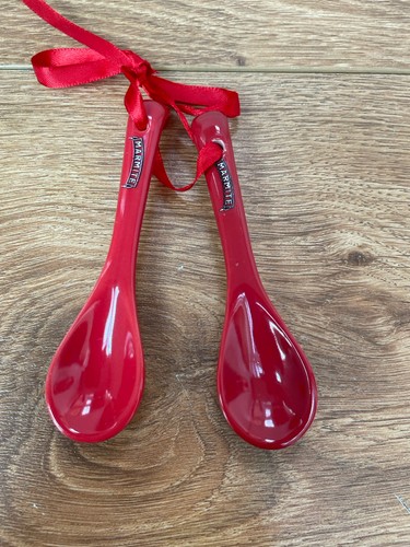 Pair marmite branded red - of,