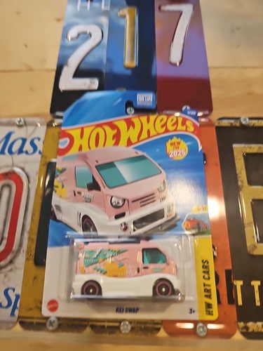 Hot wheels kei - hot, pink