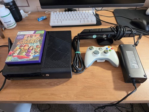 Xbox 360 250gb console - e,