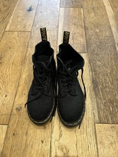 Dr Martens AW501 Black Soft