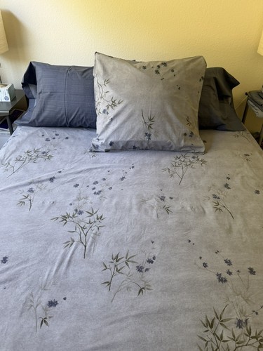 Calvin klein bamboo flowers - calvin,