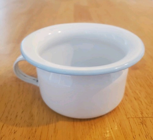 Vtg enamel child chamber - enamel, child's