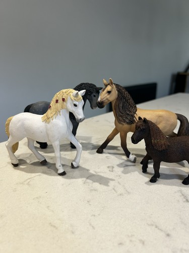 Schleich bundle toy horses - bundle,