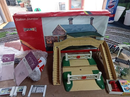 Hornby railway bundle - hornby, dunster