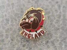 England's Finest Casuals Si Stone Bulldog pin badge firm hooligans small rare. 