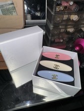 3x Chanel pastel Hair Clips