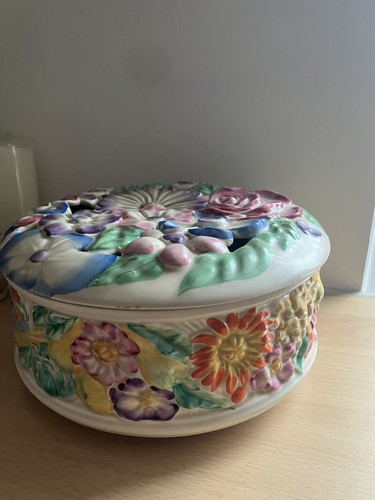 Clarice cliff pot with - clarice, lid