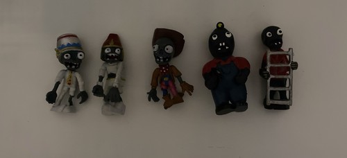 Plants zombies figures - zombies,