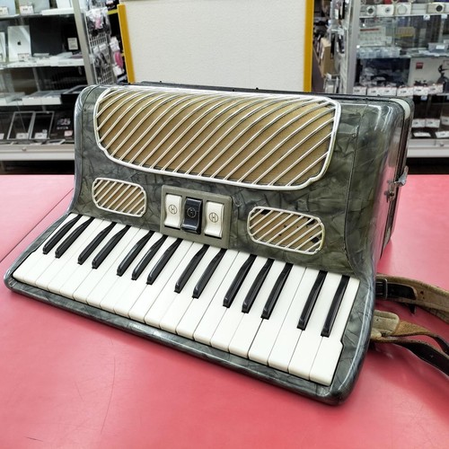 Hohner arietta accordion 34 - hohner,