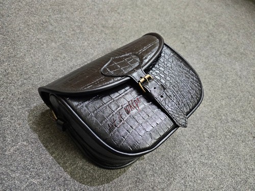 Crocodile texture leather - crocodile,