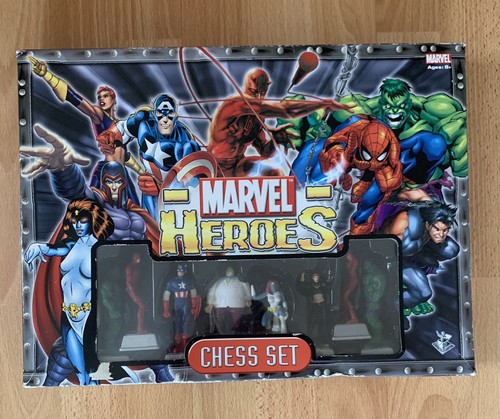 Marvel heroes chess set - heroes,