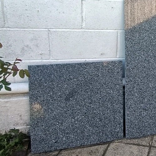 Small granite off cut - small,