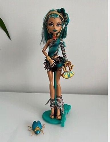 Monster high doll -  nefera, de