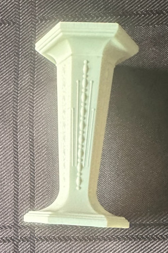 White plastic pillars - plastic, 3inch