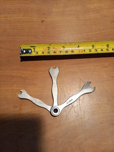 Vintage set spanners - set,
