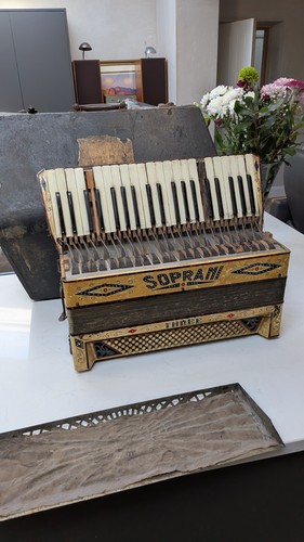 Vintage soprani three key - vintage,