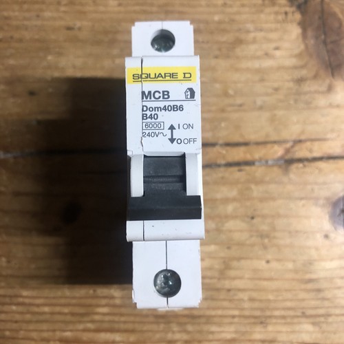 Square dom40b6 mcb - dom40b6,