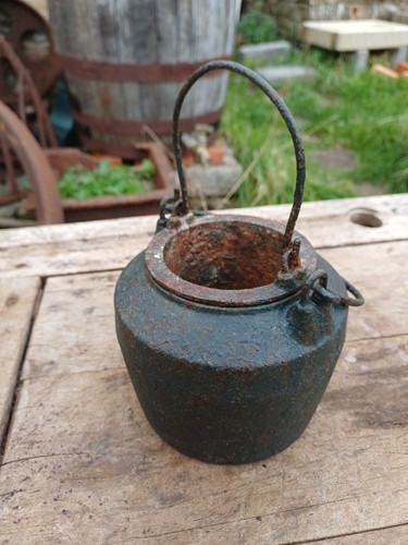 Antique cast iron - cast, kenrick