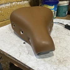 Active Wide Sprung Comfort