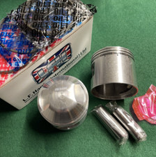 Triumph 650 9:1 Pistons