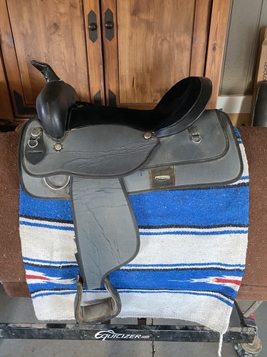 Western saddle inch - 17, faux