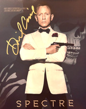 DANIEL CRAIG Signed 8x10"