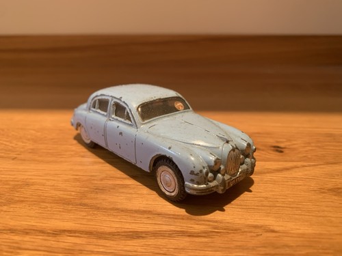 Triang spot jaguar 4 - spot, 3.4
