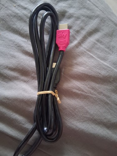 Sky hdmi cable compatible - q,