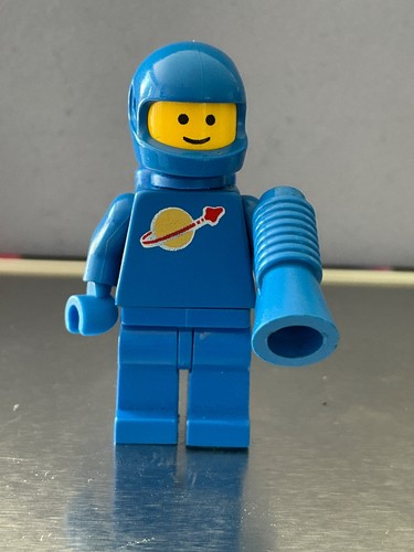 Lego classic space minifigure - space,