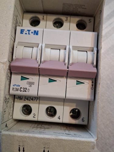 Eaton moeller amp curve - /,