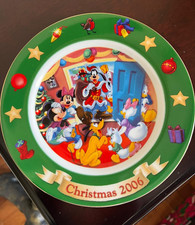 Disney Store 2006 Christmas Plate